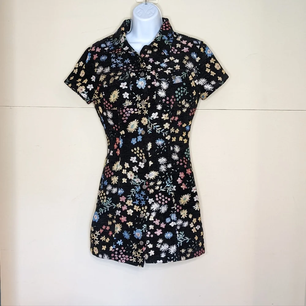 Storia Embroidered Mini Dress Black and Floral - Picture 3 of 9